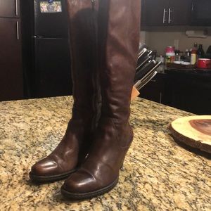 Born Navi heeled boots size 9